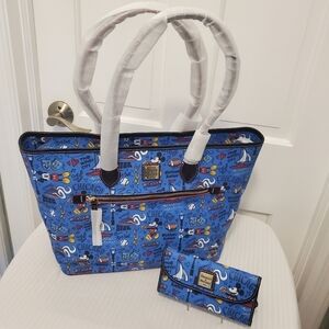 NWT Disney Dooney & Bourke "Chicago" Shopper Tote & Wallet Set, collector's